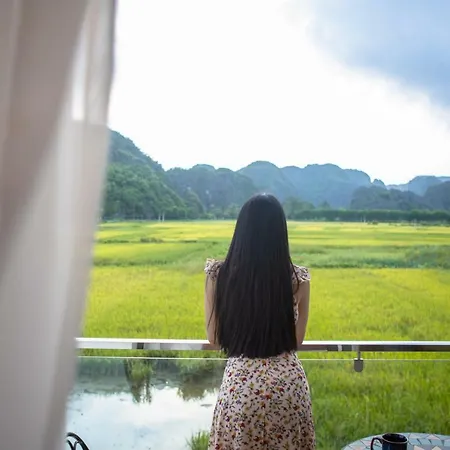 Liberty Hall Tam Coc Hotel & Villa-3